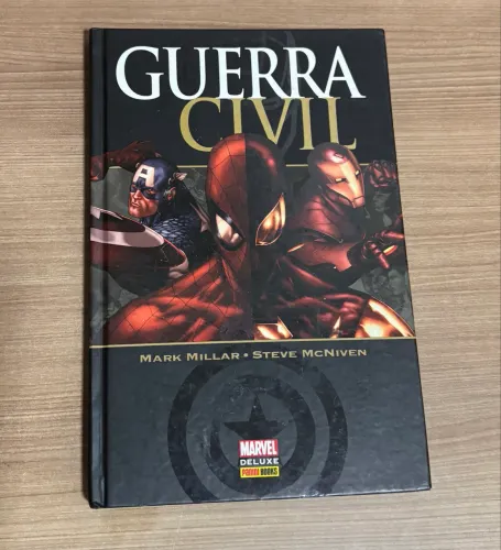 Quadrinho capa dura da marvel: Guerra Civil