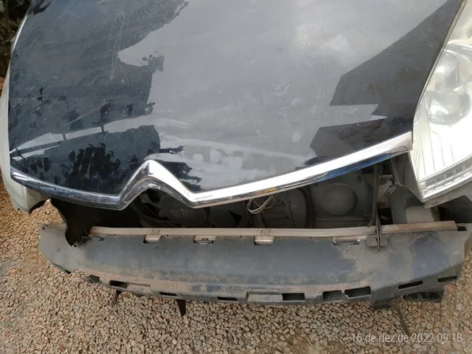 Friso do capô Citroen C4 Picasso 2014
