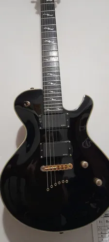 Guitarra Dean Deceiver c/ EMG 81/85 original - ativo