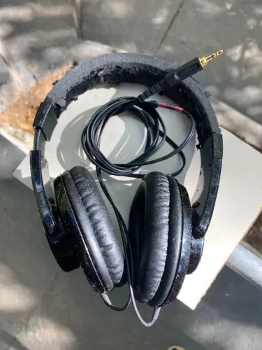 Fone de ouvido Shure SRH 240a