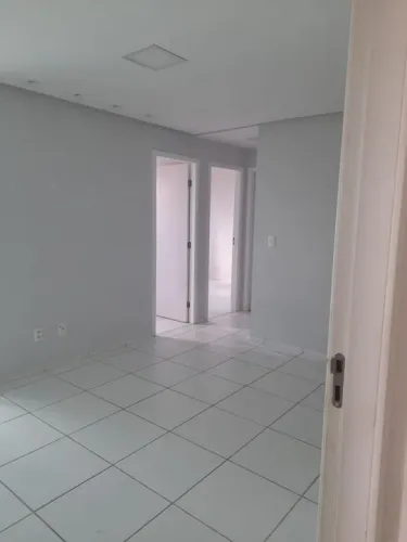 Apartamento 2/4 com varanda no Sim