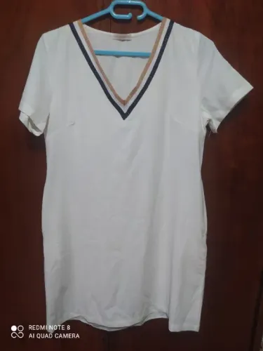 Vestido básico branco novo medio