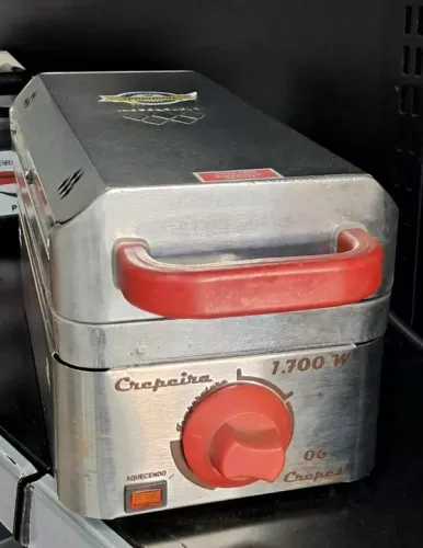 Máquinas de Crepe Suíço 6 Cavidades Elétrica 127v