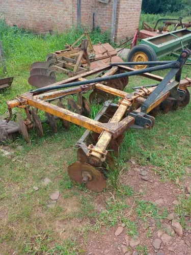 Arado de disco para trator -