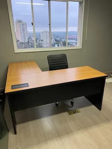 Mesa em L toda no Mdf 