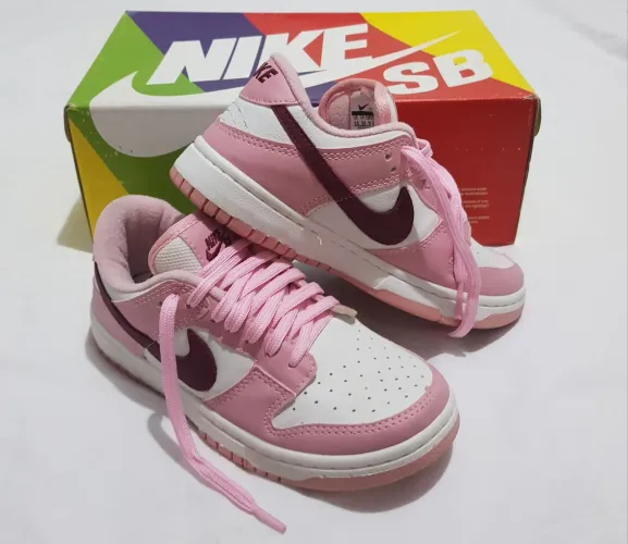 Tênis Nike Dunk Qualidade Premium Tamanho: 35