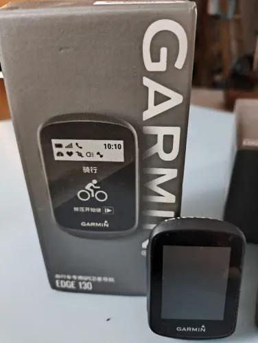 GPS Garmin Edge 130.