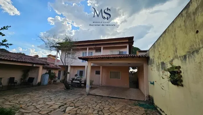 Casa 2 andares - Sobradinho- quadra 07-lote 525 m2
