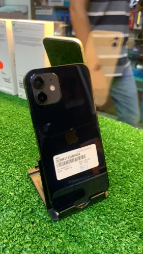 iPhone 12 preto