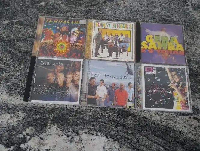 06 CDs - Pagode & Axé usados em bom estado.