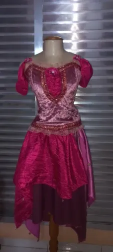 Fantasia cigana rosa conjunto corpete e saia tam. M