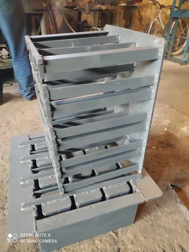 Formas para fabricar blocos de concreto