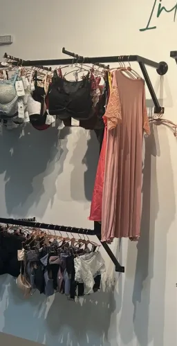 Arara fixa para roupas 