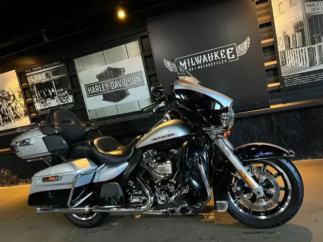 HARLEY DAVIDSON ULTRA - ACEITO TROCA