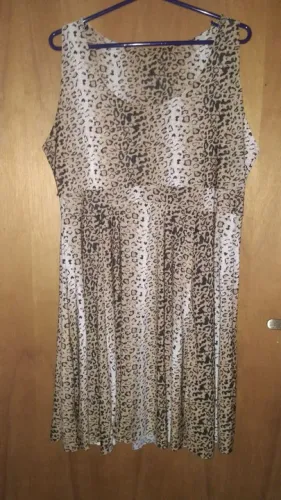 Vestido de onça estampado