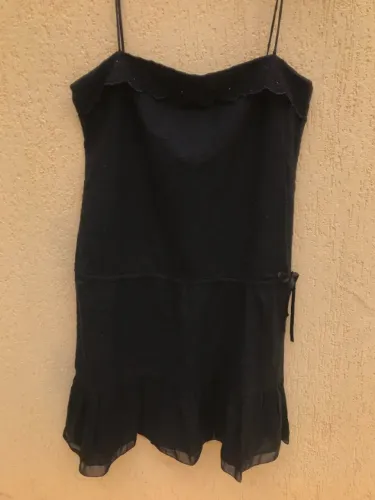Vestido Preto Com Alcinha E Amarração Da Cantão