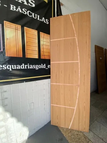 PORTA DE MADEIRA FRISADA ARCO ANGELIM PEDRA 60CM 70CM 80CM