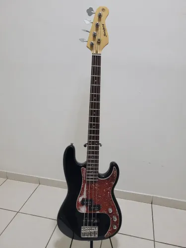 BAIXO STRINBERG PRECISION 4 CORDAS, QUEM TOCAR COMPRA NA MESMA HORA, BAITA SOM !!!