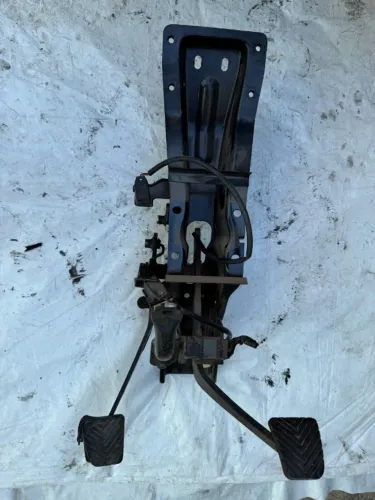 pedaleira hyundai hr 2,5 original2006/2020
