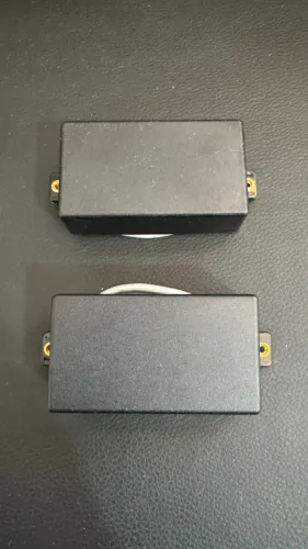 Par de Captadores Gibson Humbucker 498t e 490r com Capas Pretas