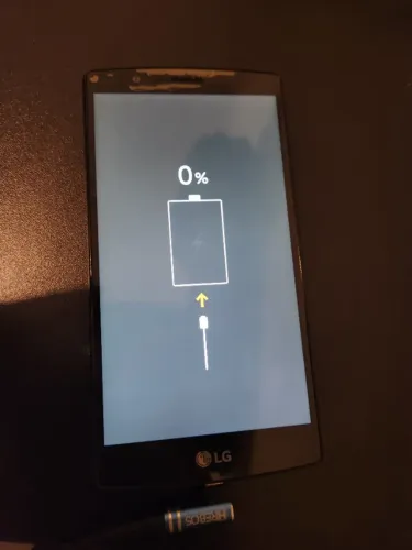 defeito lg g4 + bateria nova, smartphone celular fica na tela de boot em atualização 