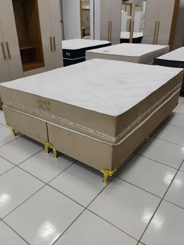 Cama Box Queen Jasmim Molas Ensacadas 