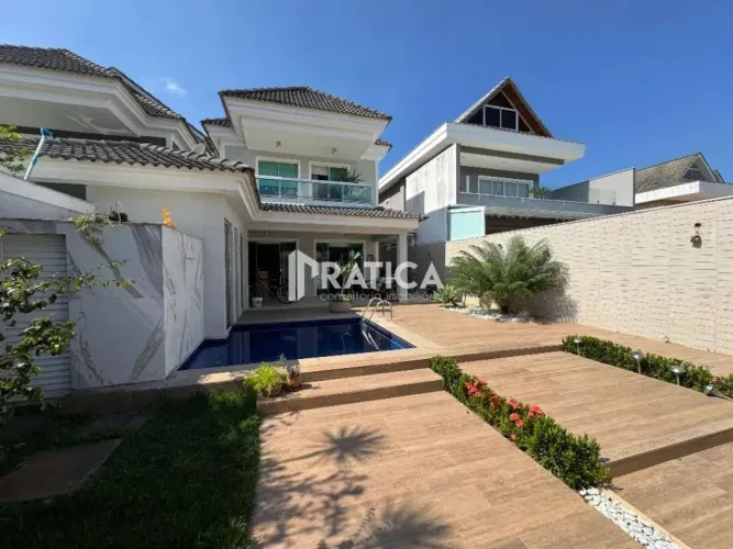 Condomínio Riviera Del Sol - Excelente casa Triplex com 240m² de área construída