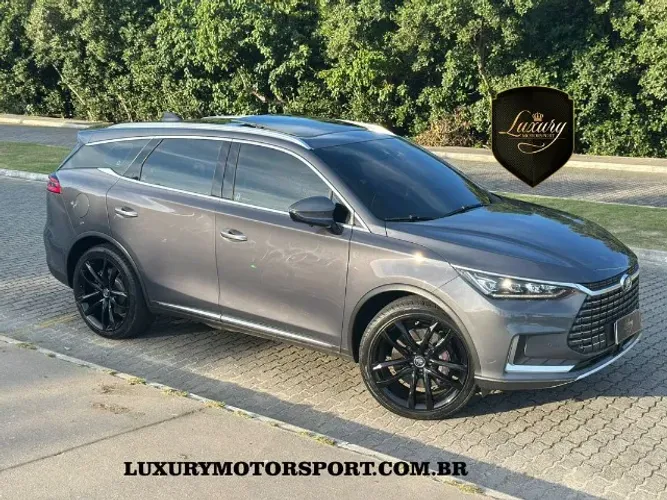 Byd Tan 2023 Cinza com Interno Terra Cota