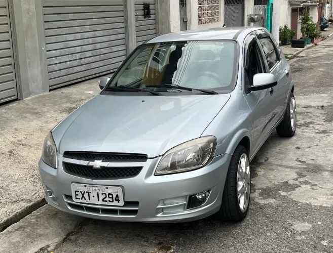 Celta ls 1.0 2012 4 portas 98000km rodas aro 16