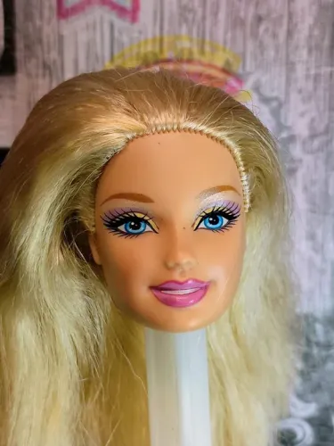 Barbie Antiga da Mattel - Obs: Só a Cabeça