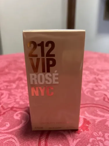 PERFUME 212 VIP ROSÉ 50 ML
