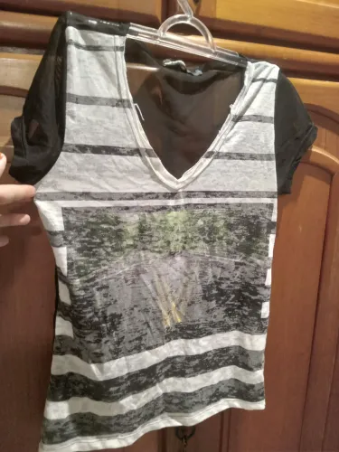 T-shirt com tule