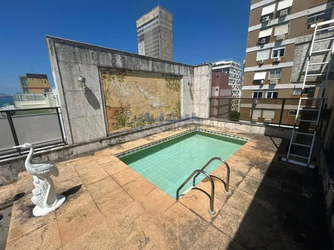 Leblon  Posto 11 I Cobertura Duplex à Venda | 231m² + 58m² de Laje | Vista Mar | Piscina e