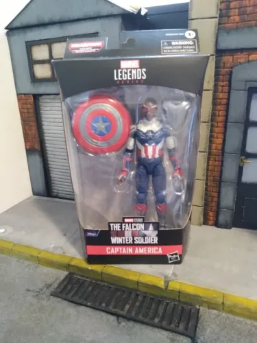 Marvel Legends Capitão América Falcão Sam Wilson
