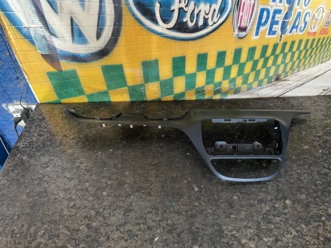 Moldura central som peugeot 208 2015 a 2018