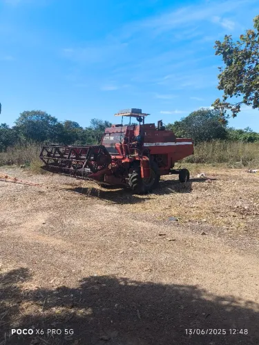 Colheitadeira Massey Ferguson 5650