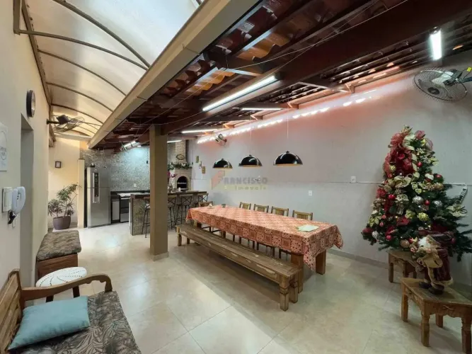 Casa à venda, 3 quartos, 1 suíte, 2 vagas, São José - Divinópolis/MG