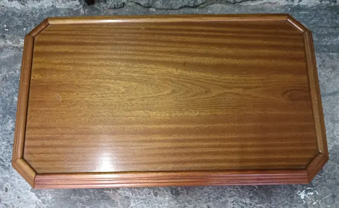 Mesa Antiga Central Madeira Maciça 1.13 x 0.69 x 0,42. **Anos 70 ** Vintage 