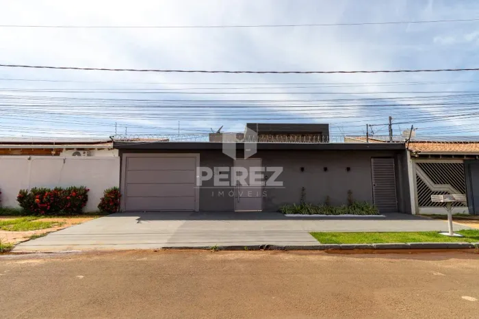 Casa Térrea no Bairro Vila Jacy