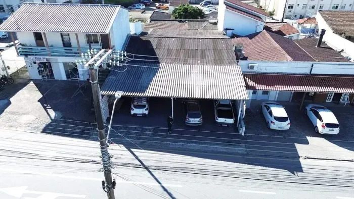 Ponto Comercial à venda, no Bairro Praia Comprida, São José-SC, com 2 quartos, sendo , com