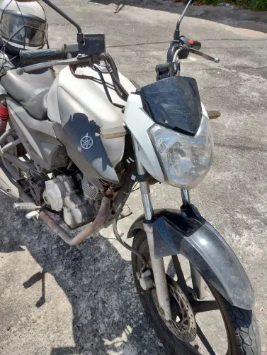 Pra vender logo moto toda ok só pegar e roda 