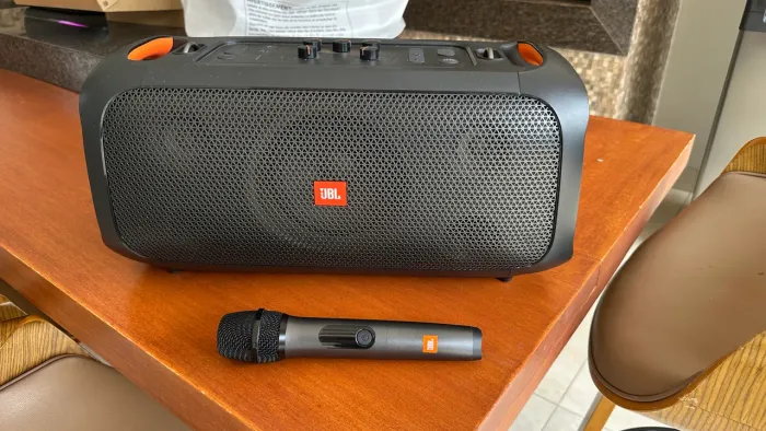 Caixa de Som JBL PARTYBOX On The Go