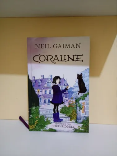 Coraline - Neil Gaiman - Capa Dura