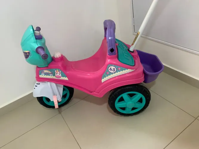 Triciclo menina Maral