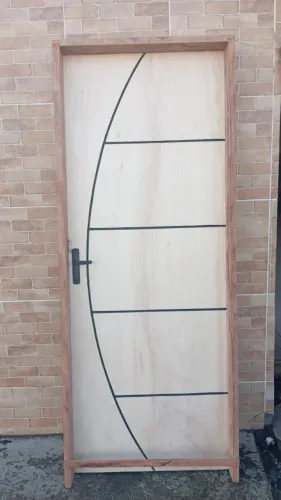 PORTA FRISADA PARANÁ COMPLETA