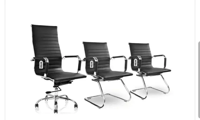 3 Cadeiras de Escritório - Couro Sintético - Preço Imperdível!