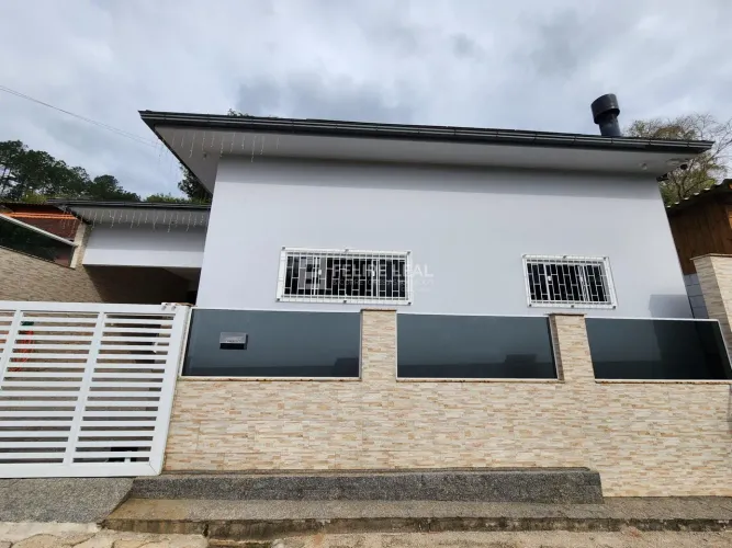 Casa em Santa Teresa - São Pedro de Alcântara