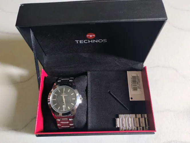 Relógio Technos Masculino Classic Steel 2115mxg/1p Preto Prateado Prateado<br>
