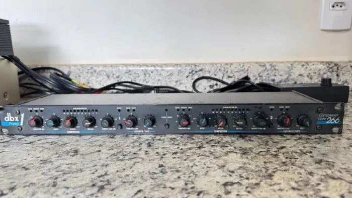 Compressor de áudio DBX PROJECT 1, Modelo 266