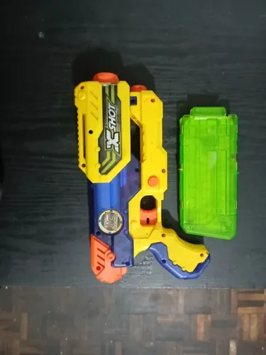 Arma de brinquedo da marca xshot usado se quiser podemos negociar 